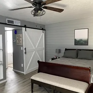 https://20-chelsea-place-on-the-park.hotelsofphoenix.com