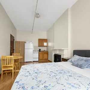 West 30th Street Albergue