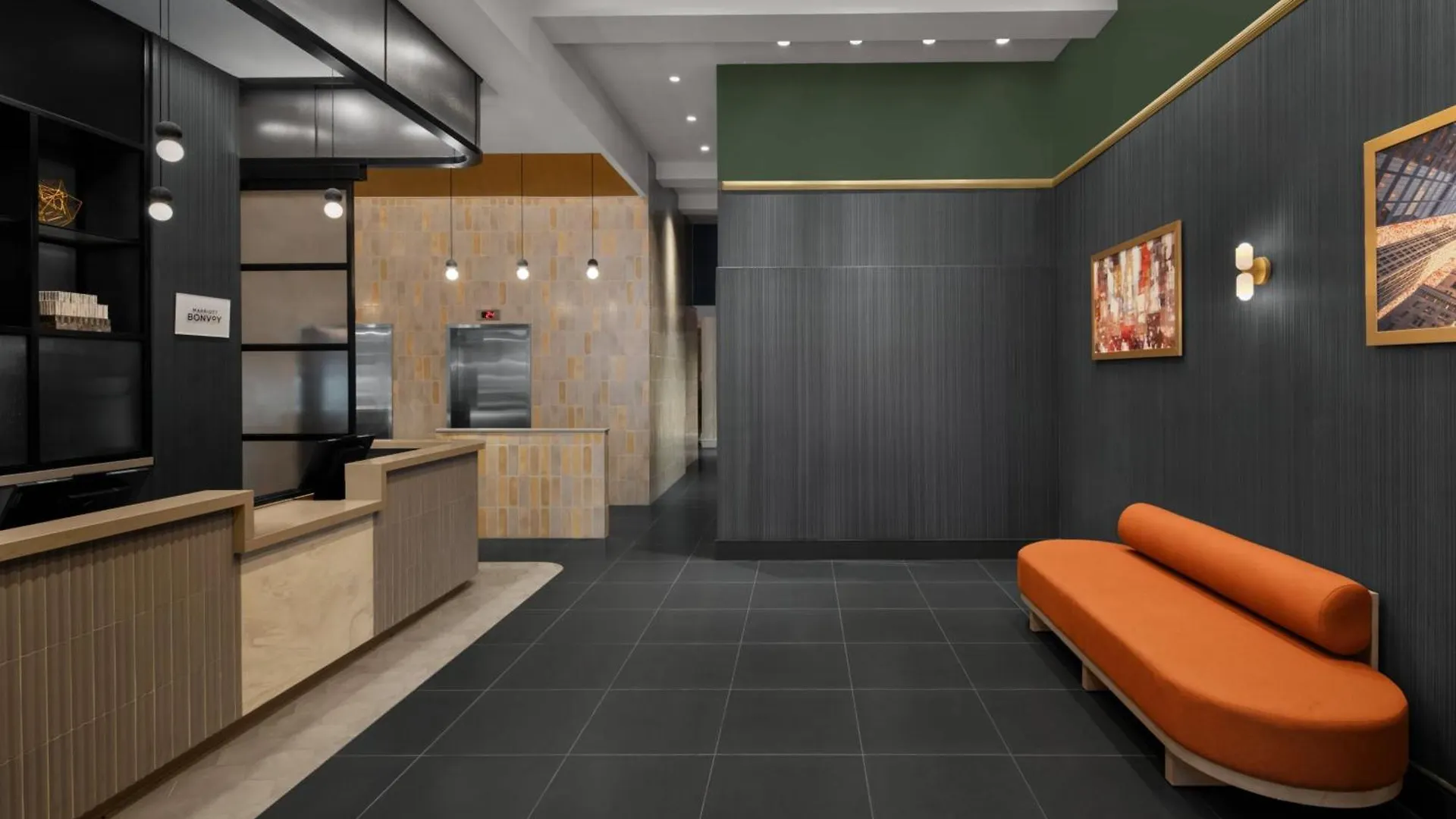 Courtyard By Marriott New York World Trade Center Area Hotel 3*,