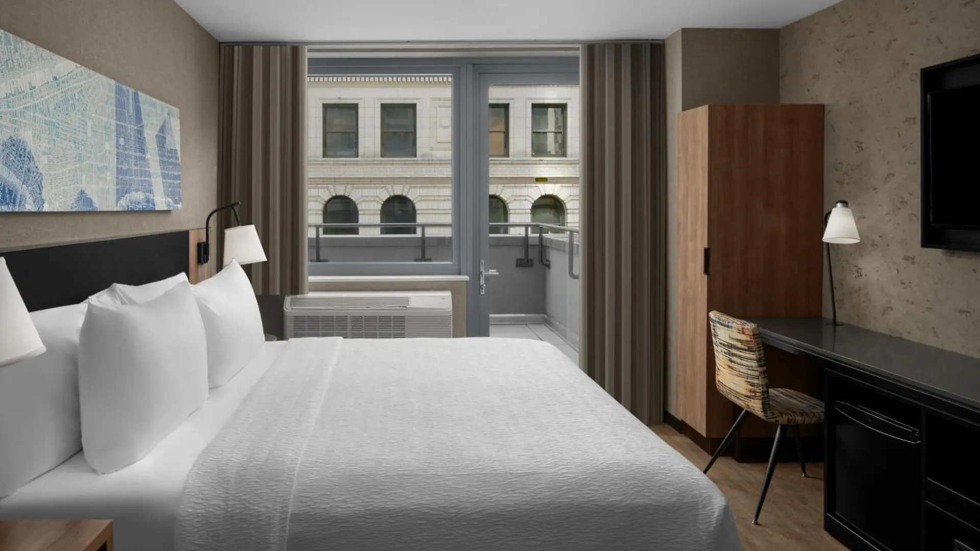 Courtyard By Marriott New York World Trade Center Area Hotel